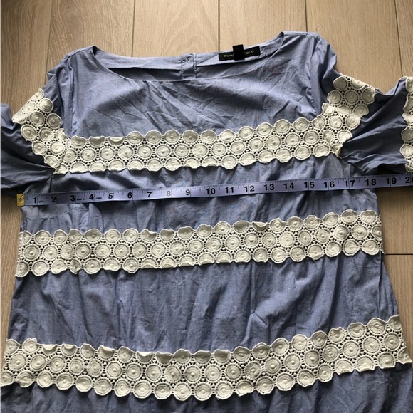 Banana Republic Blue Lace Detailed Top - Picture 8 of 12